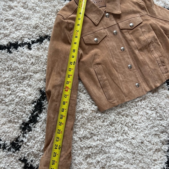 BLANKNYC cropped hazelnut suede jacket small - Picture 4 of 8